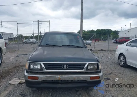 1996 Toyota Tacoma Xtracab from USA, damaged, VIN 4TAVL52NXTZ177251